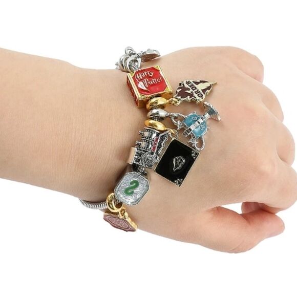 Silver Plated Harry Potter Order Of Phoenix Themed Charm Bracelet - Picture 4 of 6